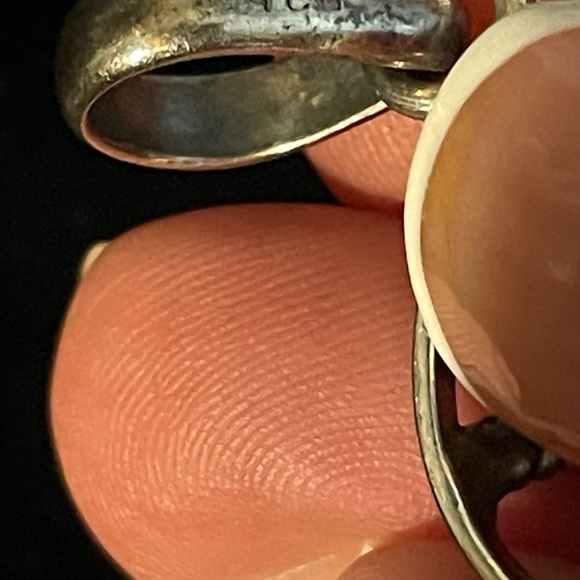 Onyx and sterling heart pendant - Picture 4 of 5